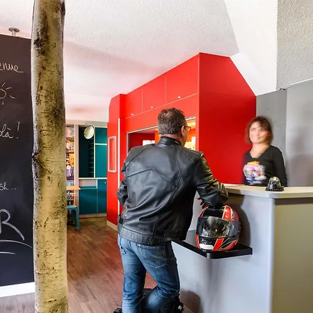 Hotelf1 Paris Gennevilliers, 4 Rue Georges Corete 92230 * Gennevilliers