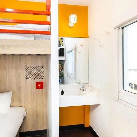 Hotelf1 Paris Gennevilliers, 4 Rue Georges Corete 92230 *