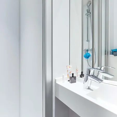 Hotelf1 Paris Gennevilliers, 4 Rue Georges Corete 92230