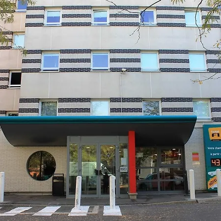 酒店 Hotelf1 Paris Gennevilliers, 4 Rue Georges Corete 92230 热讷维耶